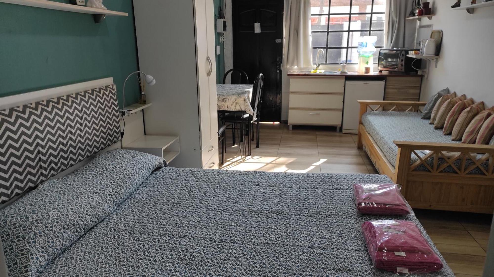 Ezeiza 2 Monoambiente Privado A 15 Minutos Del Aeropuerto Opcional Tranfer Desde Y Hacia El Aeropuerto De Ezeiza Las 24 Horas Pet Friendly Exterior foto