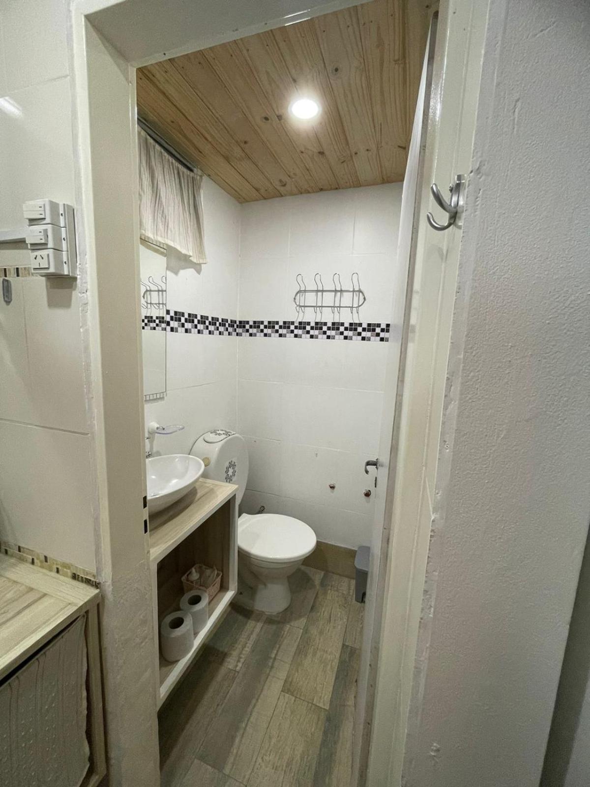 Ezeiza 2 Monoambiente Privado A 15 Minutos Del Aeropuerto Opcional Tranfer Desde Y Hacia El Aeropuerto De Ezeiza Las 24 Horas Pet Friendly Exterior foto