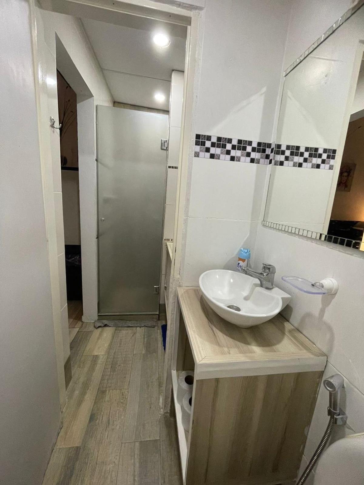 Ezeiza 2 Monoambiente Privado A 15 Minutos Del Aeropuerto Opcional Tranfer Desde Y Hacia El Aeropuerto De Ezeiza Las 24 Horas Pet Friendly Exterior foto