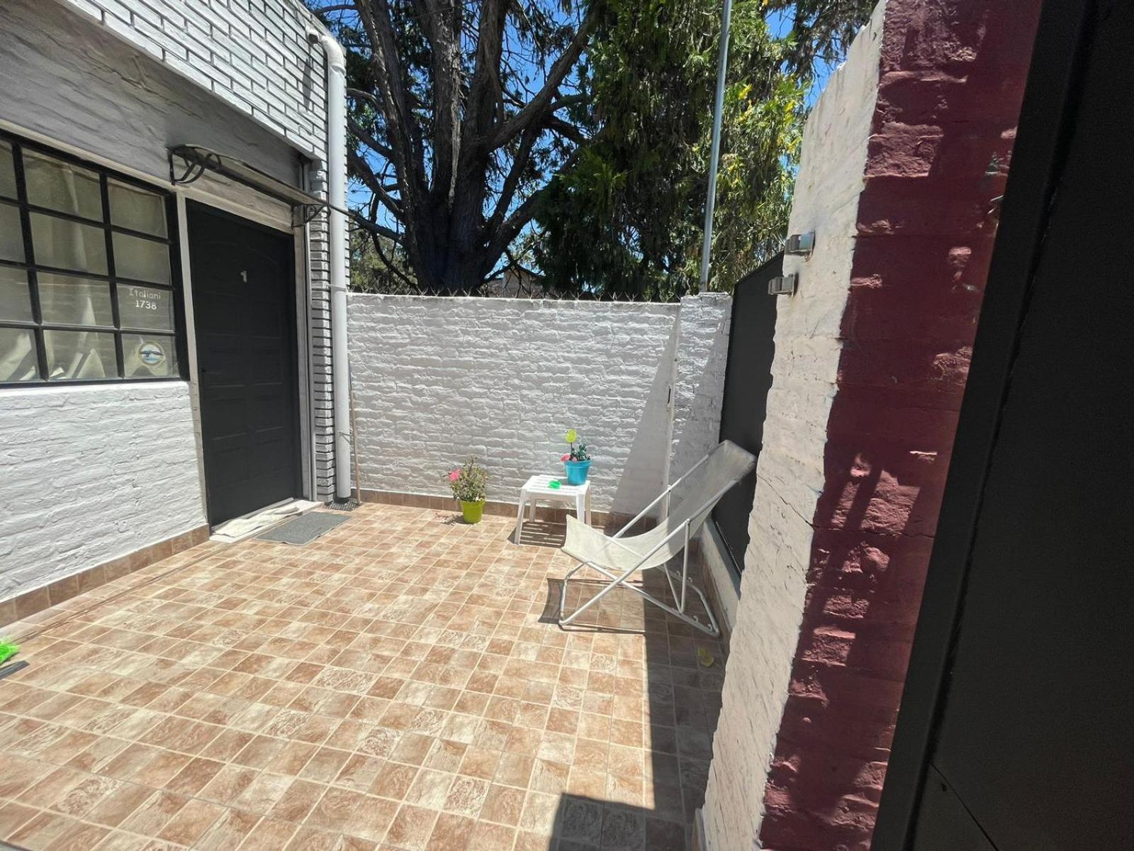 Ezeiza 2 Monoambiente Privado A 15 Minutos Del Aeropuerto Opcional Tranfer Desde Y Hacia El Aeropuerto De Ezeiza Las 24 Horas Pet Friendly Exterior foto